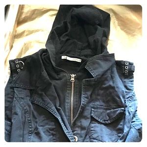 Maurice's black vest sz L